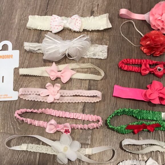 🎉 1 hr sale 🎉Hairband bunt🎉 - Picture 2 of 3